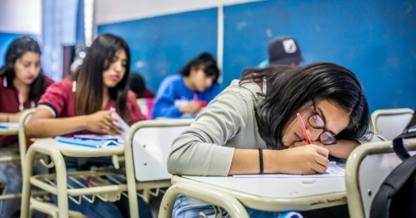 Salud mental adolescente: la mayoría de las escuelas y colegios varelenses carecen de formas de contención