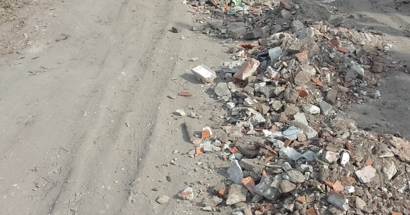 ANTE EL OLVIDO DEL GOBIERNO MUNICIPAL, LOS VECINOS DE VILLA HUDSON SE ORGANIZAN PARA MEJORAR LAS CALLES