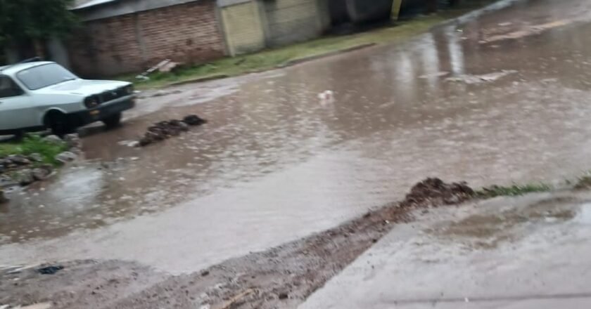 Bosques: cuando las promesas de asfalto se inundan de barro