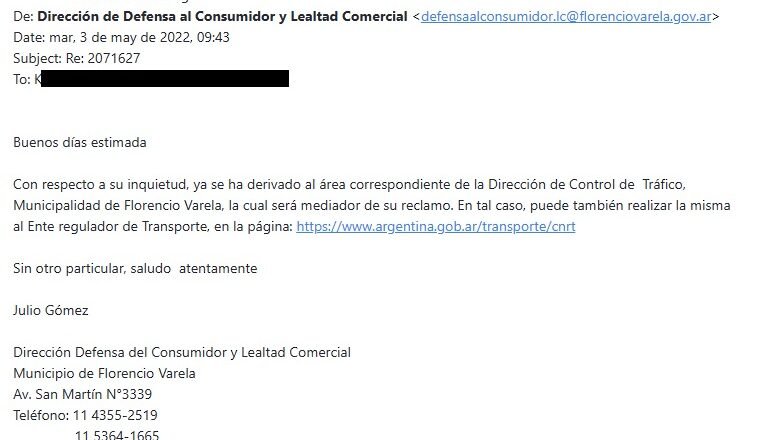 Una vecina colecciona desde hace tres años los mails y números de gestión municipal por el pésimo transporte de colectivos