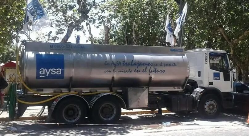 Verano tras verano sin agua: reclamos que se repiten, respuestas que no alcanzan y un derecho básico que sigue siendo violado en Florencio Varela