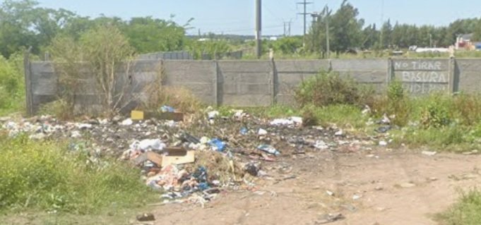 “Mi madre de 65 años está prisionera en su casa”: un grito silencioso desde Villa Hudson, Florencio Varela