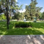 Una vecina denuncia abuso y relata que el hombre señalado huyó el domingo dejando una mochila