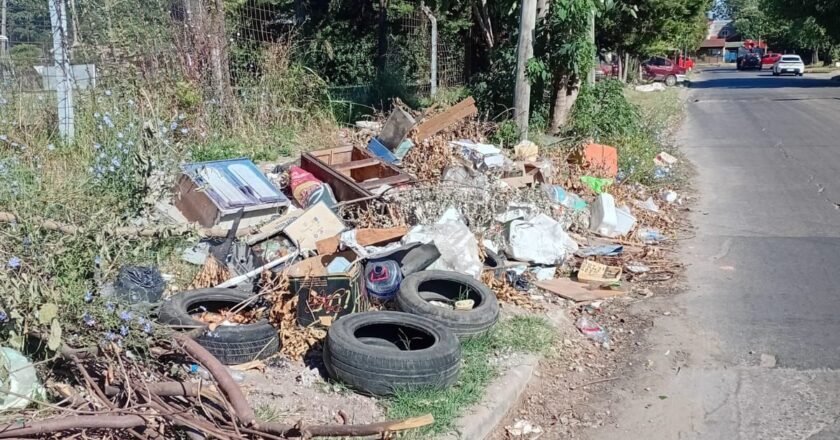 Microbasurales a cielo abierto en Florencio Varela: una práctica prohibida desde hace casi 40 años que persiste en los barrios