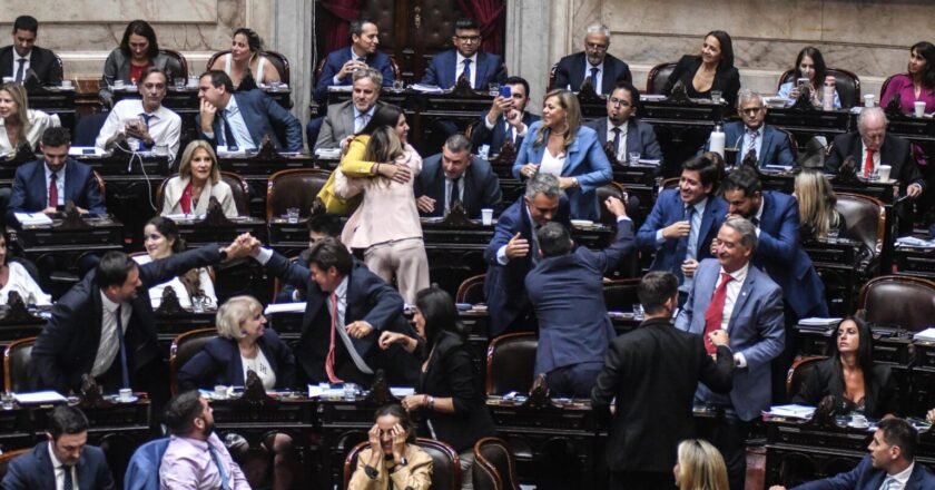 ¿Quiénes son? Las y los 135 diputados que aprobaron la Reforma Laboral