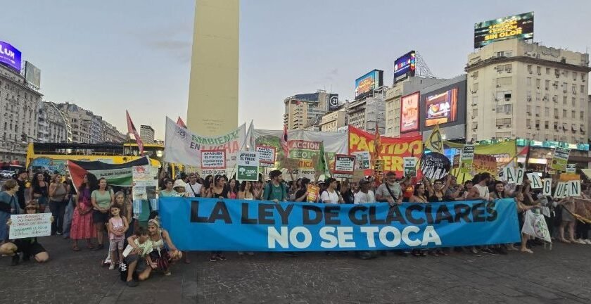 Desde este miércoles habrá convocatorias en todo el país en defensa de la Ley de Glaciares