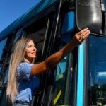 El volante sigue siendo masculino: ¿cuándo llegarán las mujeres choferes al transporte de Florencio Varela?