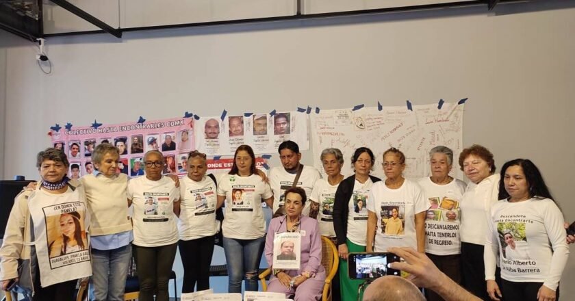 “La pelota vuelve a casa, ¿nuestros hijos cuándo?”: El grito de las madres buscadoras que la FIFA y el Estado mexicano intentan silenciar