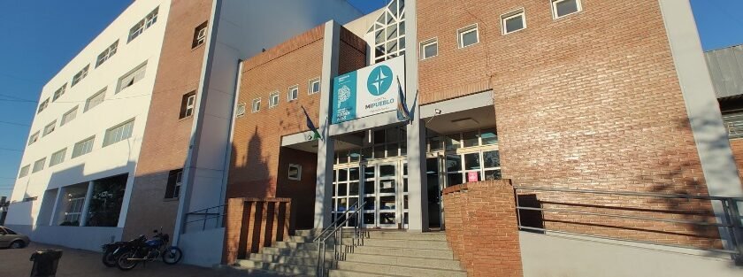 38 SEMANAS Y MEDIA, CONTRACCIONES Y FIEBRE: DENUNCIA QUE SU HERMANA SALIÓ LLORANDO DEL HOSPITAL MI PUEBLO
