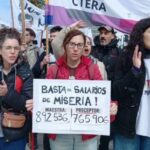 DOCENTES DE VARELA, AL LÍMITE: SUELDOS QUE NO ALCANZAN, ESCUELAS EN MALAS CONDICIONES Y MÁS PRESIÓN PARA ENSEÑAR